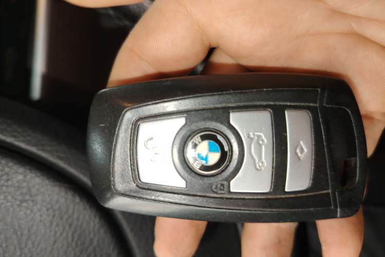 Used BMW 5 Series GT 2014 528i Leading Model
