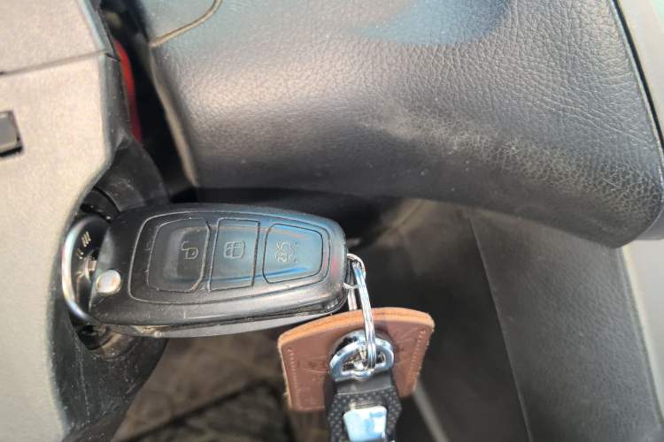 Used Ford Focus 2012 Sedan 1.6L Manual Fashion Edition
