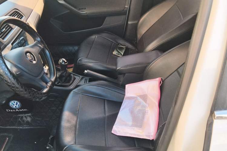 Used Volkswagen Lavida 2017 1.6L Manual Fashion Edition
