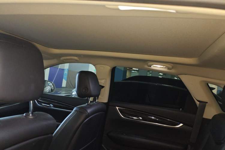 Used Cadillac XT5 2018 25T Luxury Model