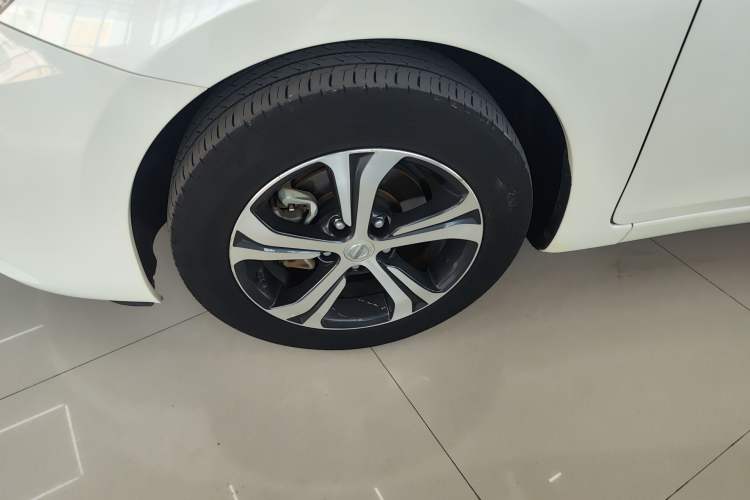 Used Nissan Tiida 2019 1.6L CVT Smart Drive Version China VI Standard Left Front Wheel Hub