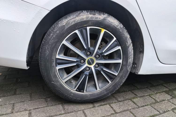 Used Roewe i5 2021 1.5L CVT Black Gold Edition