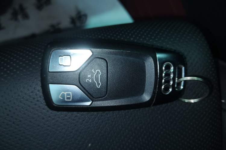 Used Audi A4L 2024 40 TFSI Fashion Dynamic Model
