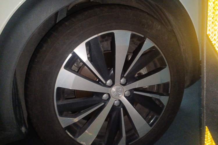 Used Peugeot 5008 2017 380THP 7-Seater Luxury GT Edition