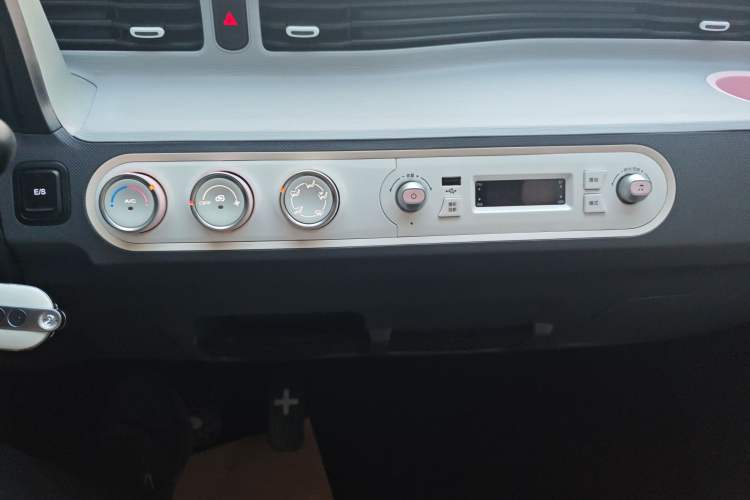 Used Wuling Hongguang MINIEV 2022 Macaron Premium Model – Lithium Iron Phosphate
