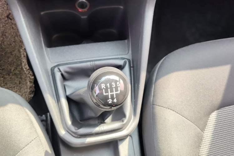 Used Volkswagen Jetta 2017 1.4L Manual Fashion Edition