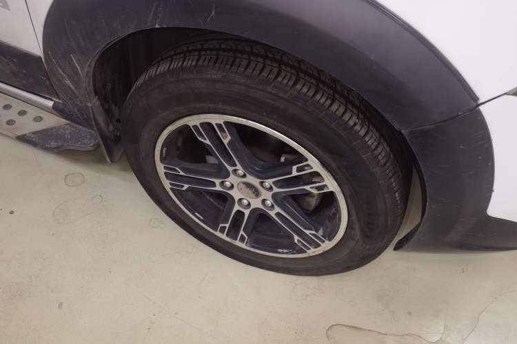 Used FORTHING Joyear SUV 2012 1.6L Luxury Model
