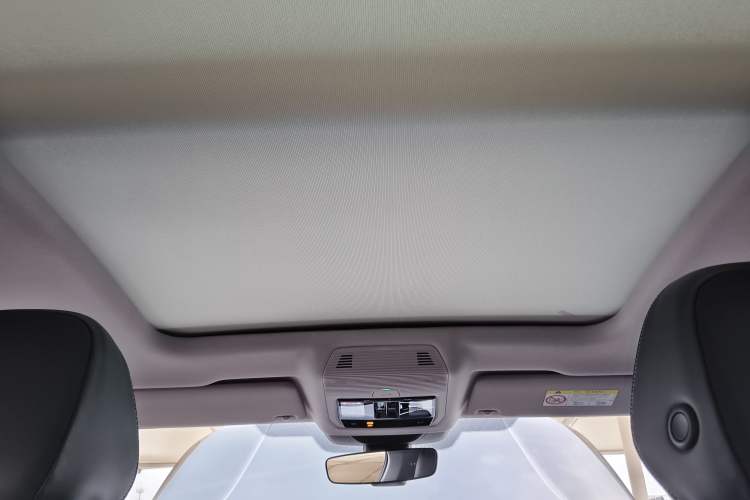 Used Volkswagen Passat 2025 Pro 380TSI Dragon Edition
