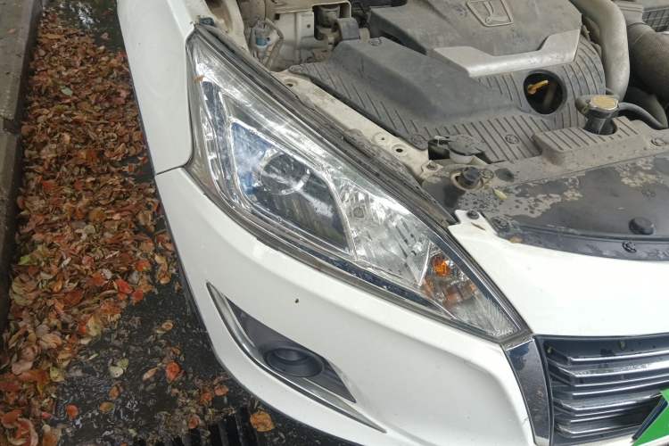 Used Luxgen U6 SUV 2015 1.8T Charm Model
