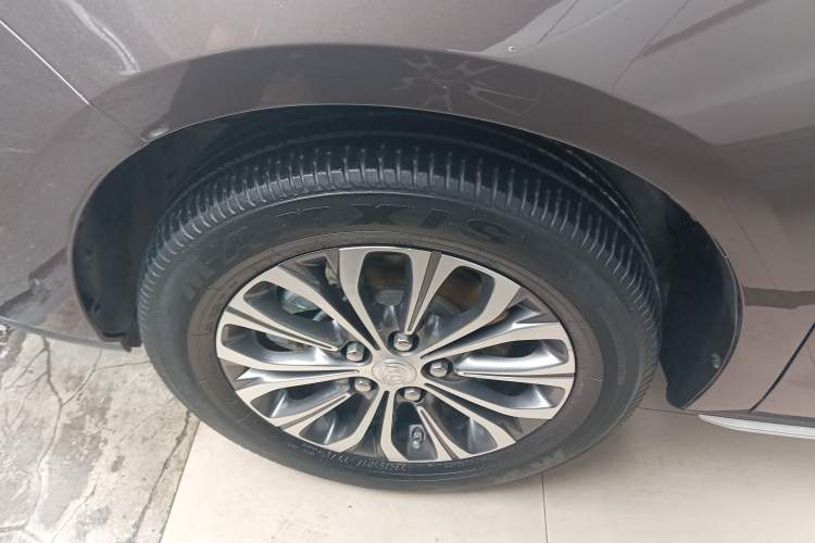 Used Buick GL8 2023 Land Executive Class 652T Luxury Model