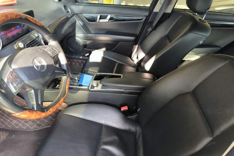 Used Mercedes-Benz C-Class 2013 C 180 CGI Classic