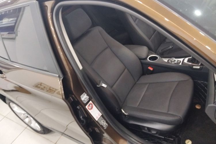 Used BMW X1 2014 sDrive18i Leading Model Right Front Seat