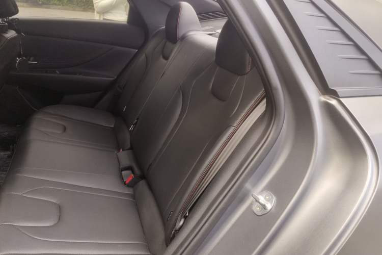 Used Hyundai Elantra 2022 1.5L CVT 20th Anniversary Edition
