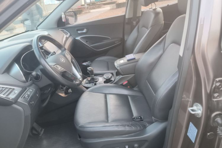 Used Hyundai Santa Fe 2015 2.0T Automatic All-Wheel Drive Smart Version 5 Seats
