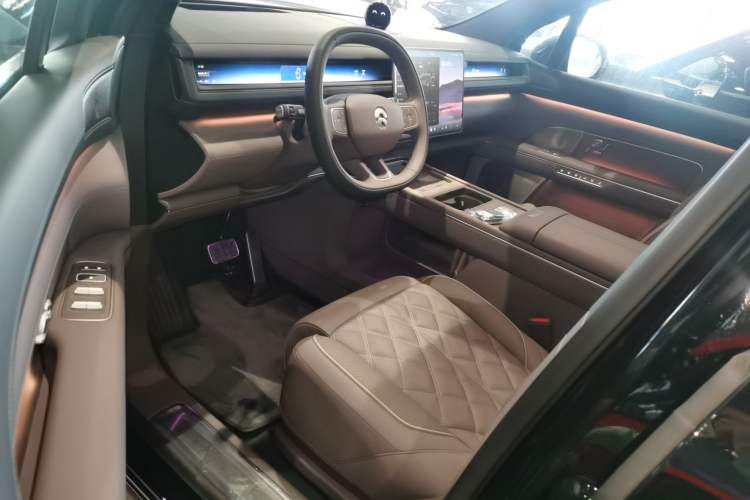 Used Nio ES8 2026 Model 6-seat Executive Signature Edition Driver Seat