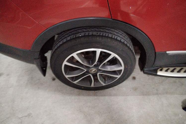 Used Hanteng X5 2018 1.5T CVT Luxury Edition Right Rear Wheel Hub
