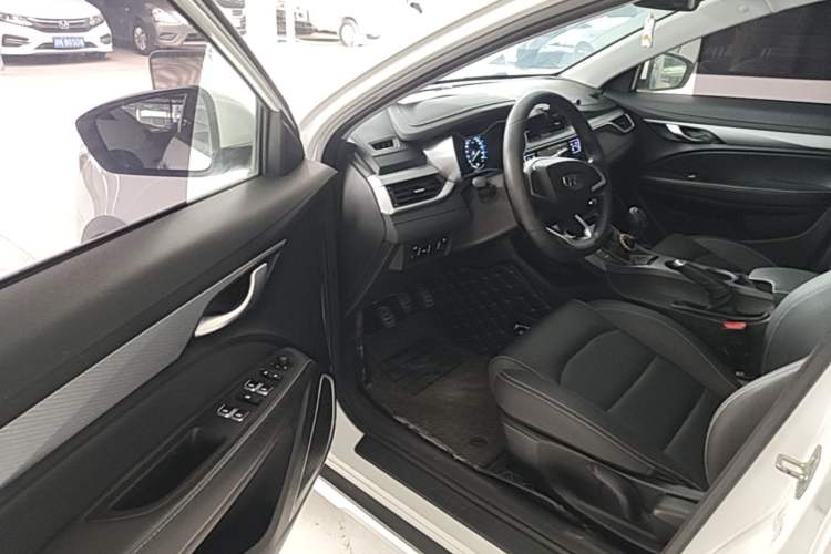 Used Geely Auto Vision S1 2019 Upgraded Model 1.5L Manual Happiness Edition