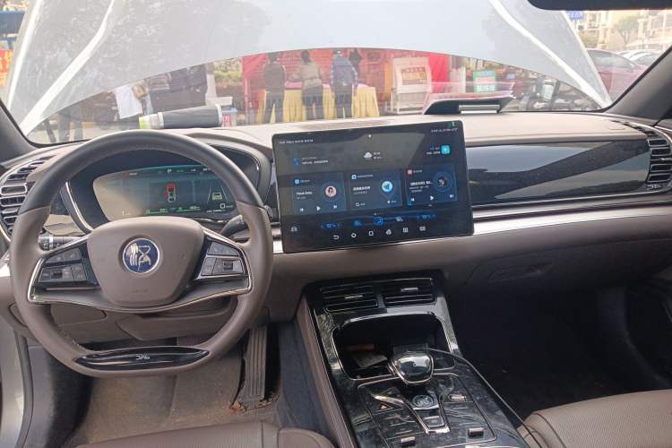 Used BYD Han 2023 DM-i Champion Edition 121KM Prestige Model
