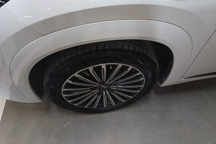 Used Chery Tiggo 9 2025 2.0T Automatic Two-Wheel Drive Luxury Edition 5 Seats