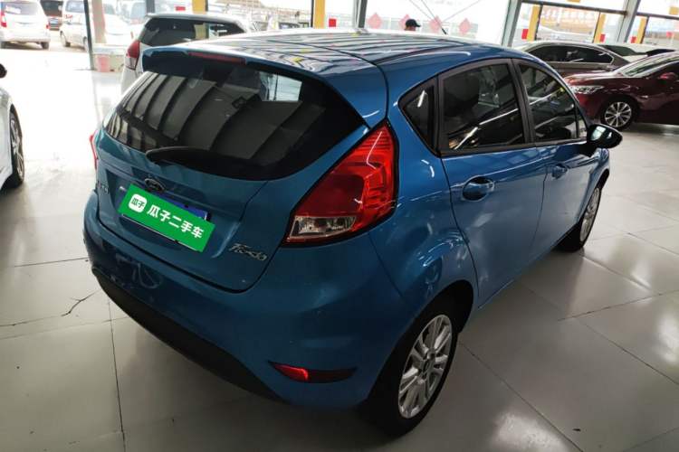 Used Ford Fiesta 2013 Hatchback 1.5L Automatic Fashion Edition Rear Right 45 Deg