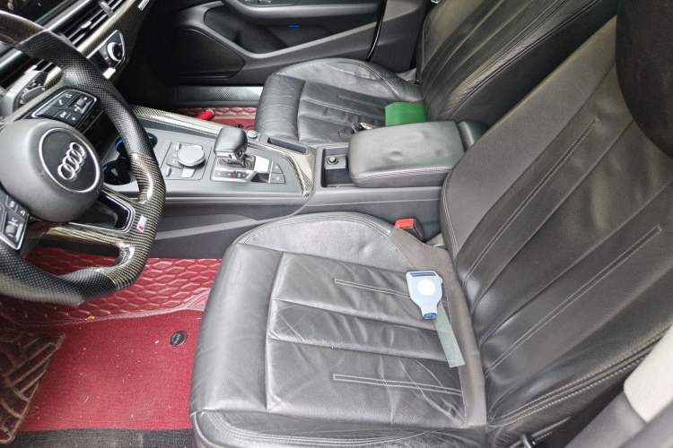 Used Audi A4L 2019 40 TFSI Fashion Version China V Left Front Seat