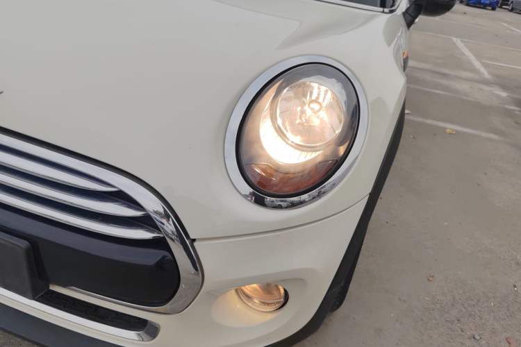 Used MINI 2014 1.5T COOPER Fun
