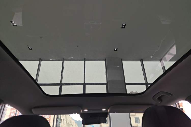 Used AION V 2024 Aion Tyrannosaurus 650 Smart Premium Edition
