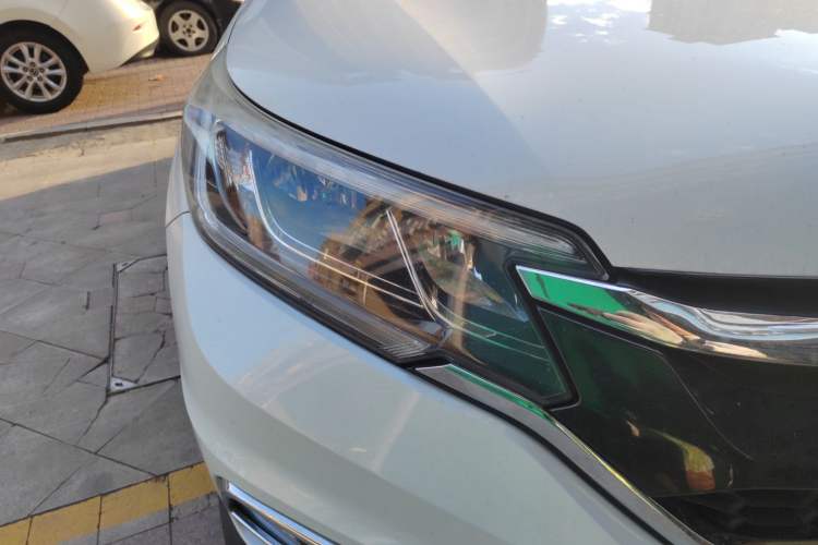 Used Honda CR-V 2015 2.0L two-wheel drive Fashion Edition Right Front Headlight