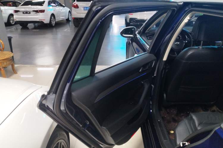 Used Volkswagen Variant New Energy 2019 GTE model
