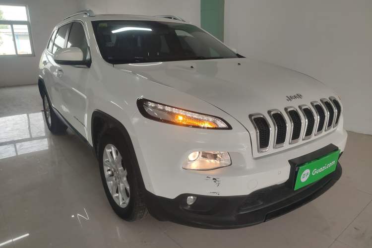 Used Jeep Cherokee 2016 2.4L Leading Smart Version