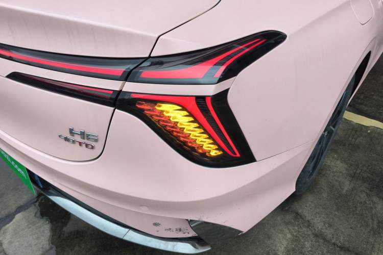 Used Hongqi H6 2024 2.0T ZhiMei Edition
