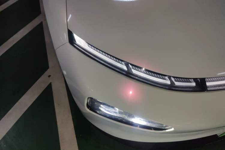 Used XPeng P7 2022 670N+ Right Front Headlight