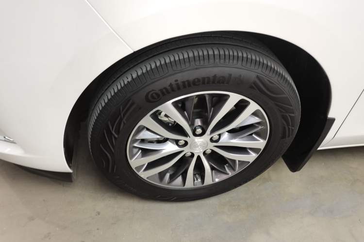 Used Buick GL8 2022 ES Landtrek 653T Comfort Edition