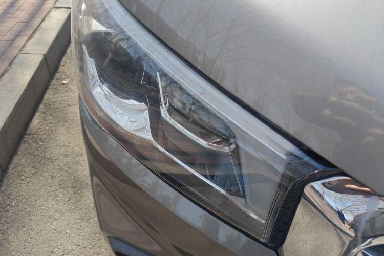 Used SAIC MAXUS Xintu V80 