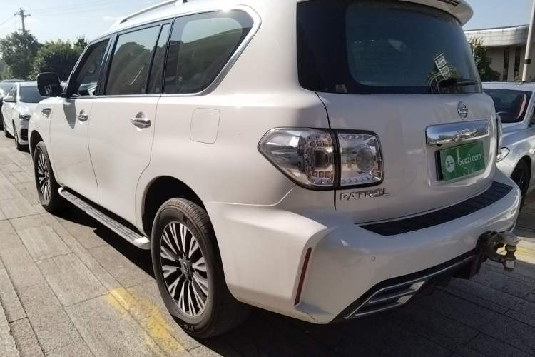 Used Nissan Patrol 2018 4.0L LinkedIn Edition
