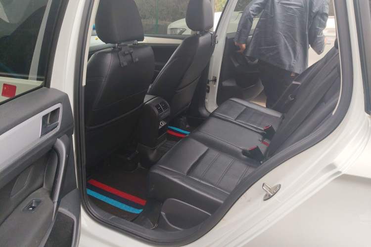 Used Volkswagen Golf Sportsvan 2019 1.6L Automatic Pure Model China V Standard
