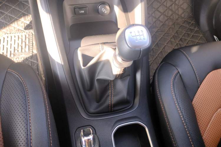 Used Wuling Hongguang S3 2019 1.5L Manual Comfort Model China VI Standard
