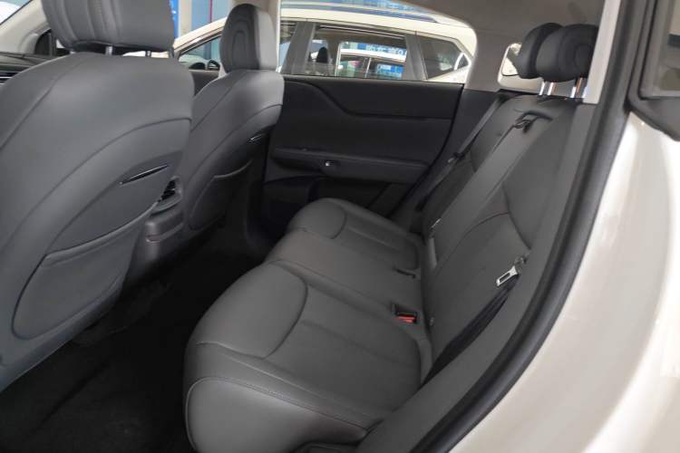 Used XPeng G6 2025 625 Long-Range Max Flagship Edition Left Rear Seat