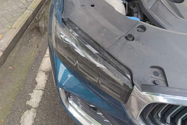 Used Geely Auto Monjaro L 2023 2.0TD High-Power Automatic Two-Wheel Drive Flagship Version Right Front Headlight