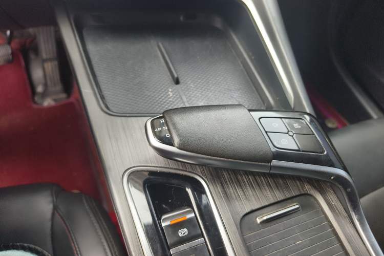 Used CHANGAN UNI-T 2020 1.5T Prestige Version