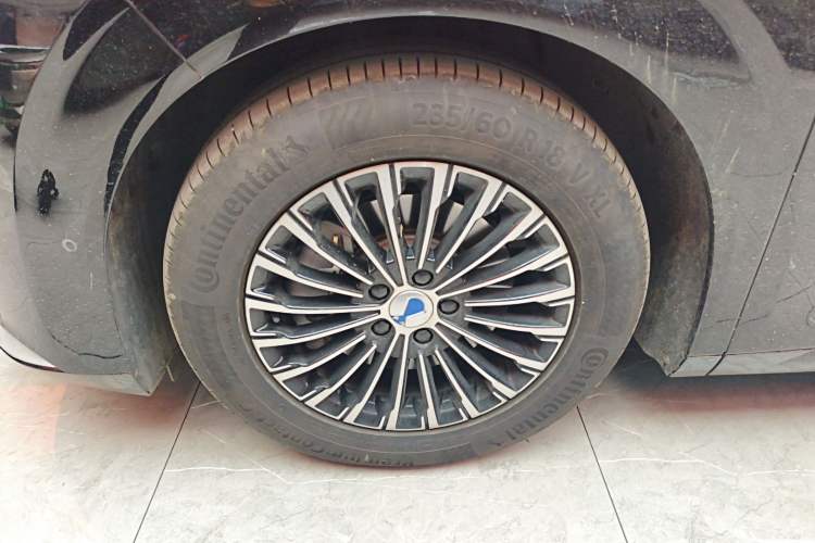 Used Denza D9 2024 DM-i 980 Four-Wheel Drive Prestige Model
