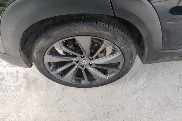 Used CHANGAN UNI-T 2020 1.5T Prestige Version Right Rear Wheel Hub