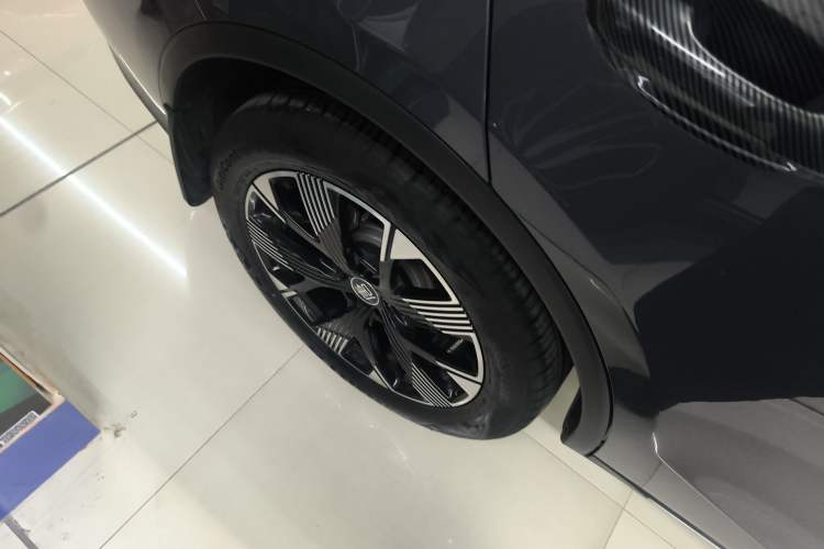 Used BYD Tang New Energy 2024 DM-i Glory Edition 112KM Flagship Model Exterior 5