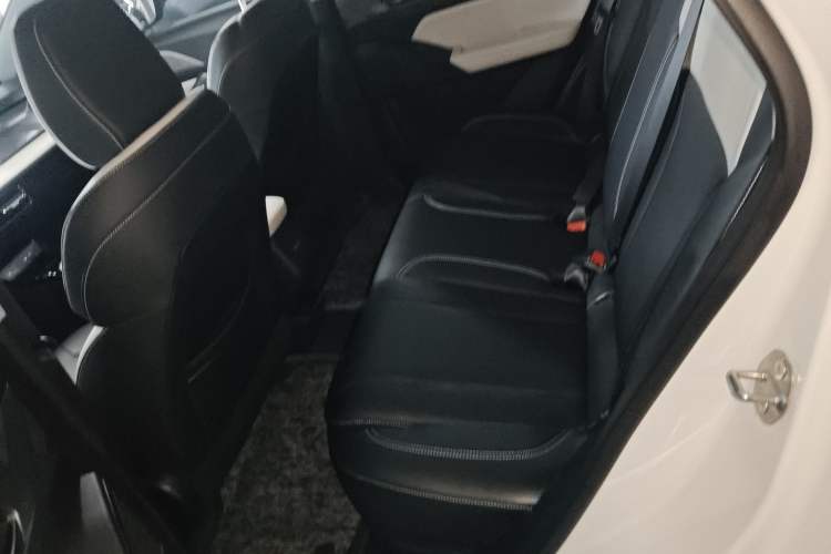 Used Geometry E Firefly 2024 401 km Fluorescent
