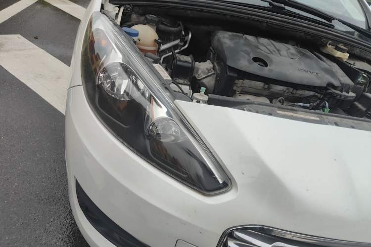 Used Peugeot 308 2014 Enjoy Edition Classic 1.6L Automatic Premium Model Right Front Headlight