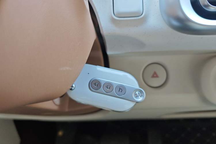 Used Wuling Hongguang MINIEV 2024 3rd Generation 215km Advanced Version