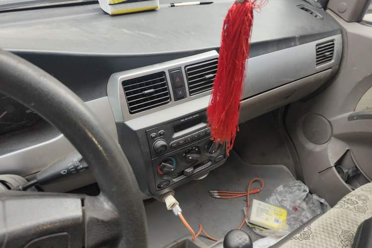 Used Wuling Rongguang 2011 1.2L Base Version
