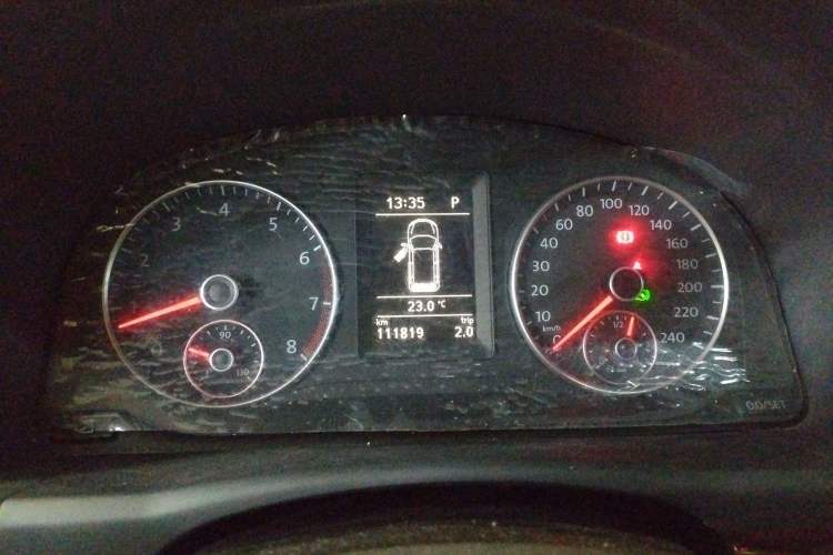 Used Volkswagen Touran 2011 1.4T DSG ZhiZhen Edition 7-Seater
