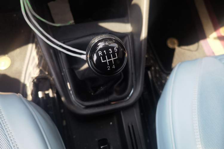 Used Volkswagen Santana 2017 Haval H9 1.6L Manual Fashion Edition Gear Lever