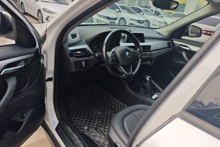 Used BMW X1 2016 sDrive18Li Premium Edition
